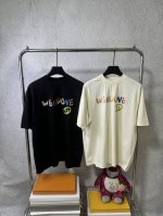 3016#P90 We11Done 韩国潮牌Welldone宽松大码版型短袖T恤 字母Logo涂鸦印花 重磅300G纯棉面料 颜色：黑色 杏色 码数：S M L