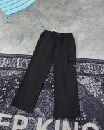 款M817 Ck Calvin Kleinck 情侣工装裤 多口袋的工装风格,硬朗帅气 细腻挺括有质感！侧口袋经典元素象征！ 而且是经典高端系列的限量皮标铭牌！