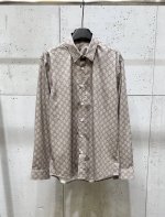 Guc古琦 25春夏新款 高克重莫代尔棉 数码直喷满印双G字母图案印花 高品质长袖衬衫 卡其色 码数：M-3Xl