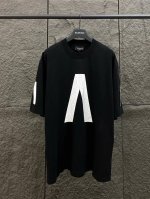 高版本Balenciaga 巴黎世家 X Archive合作款短袖T恤。裂纹印花水洗做旧破坏效果.超重工艺，区别市场通货，印花釆用进口拉裂环保胶浆。成衣洗水做旧