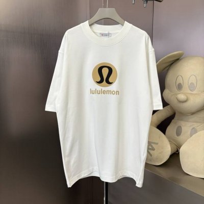 Lulu 面料: 320克面料 40支双纱 版型: 宽松版型 最大码穿210斤 尺码: S M L Xl Xxl 春夏限定款 320克面料 定制织梦雅韵罗纹棉