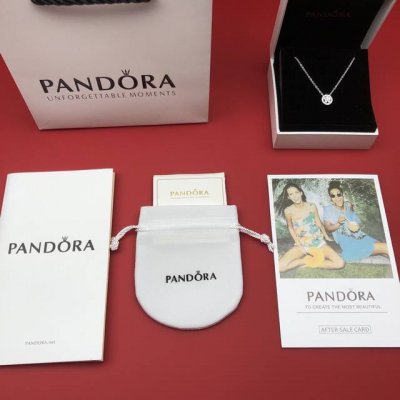pandora潘多拉项链顶级最高版本』 重磅来袭通过关系搞到一批海关扣押的Pandora项链 全球最火的款式之一 可以承载岁月的经典之作 永不过时 独家渠道 详