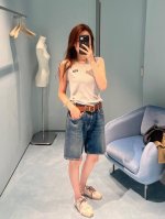 Miumi* 25Ss春夏新款 高腰牛仔短裤丨独家Yb开发！高版出品！进口斜纹棉牛仔材质 多重酵素水洗 挺括舒适有型 高腰系扣插兜版型设计 增添造型层次感 配合