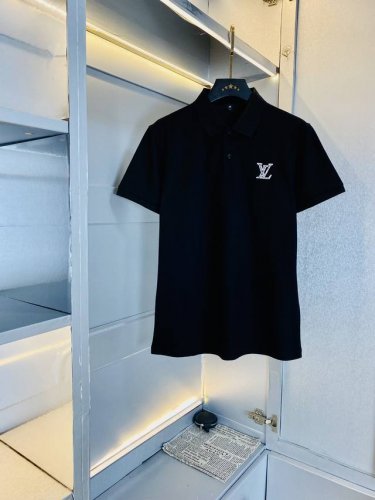 穿190斤路易威登Lv 原单品质 2025最新款衣服 男装翻领短袖 精选专柜订制顶级进口面料 所有细节做工完美1比1复刻 还原正品百分百 原版五金 高端订制辅料