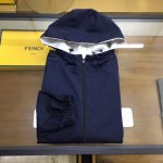 新品上市P430 【Fendi】芬迪 2024Ss秋冬最新专柜款同步发售双面夹克连帽外套，采用客供高档定制两面穿夹克，净版面采用进口拉链五金，胸前搭配拉链口袋，