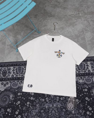 款D03 克罗心 高品质 Chrome Hearts 克罗心 2025春夏最新基础短袖T恤，重工刺绣 潮流感十足定染纯棉面料320克，Os版型 颜色:黑 白 码