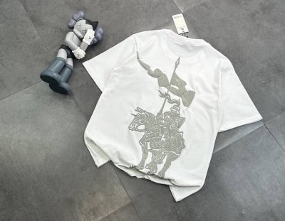 潮牌 巴宝莉Burberry发泡工艺情侣款短袖T恤！后背搭配发泡工艺！ ：240G双纱潮牌专用棉，纹理清晰，质感满满，同缸定染1×1无色差精密纯棉螺纹，层搭叠穿