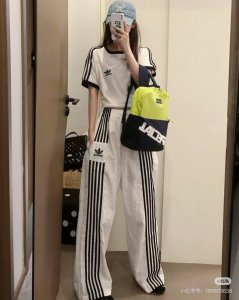 新款上新 原单正品 Adidas 阿迪达斯女款简约休闲长裤 整单出货，海外订单，Qc货，主要的问题就是订单延误，所以搞来了这批三叶草，贸易公司不计成本的往外出货