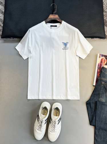 LV25Ss春夏新款平纹针织棉布圆领短Tee，男女同款蓝白色发泡涂鸦标识休闲短袖T恤衫！贸易公司渠道稀出，领先官网发售！V家全新秀场短Tee奉献，穿上它，你仿佛