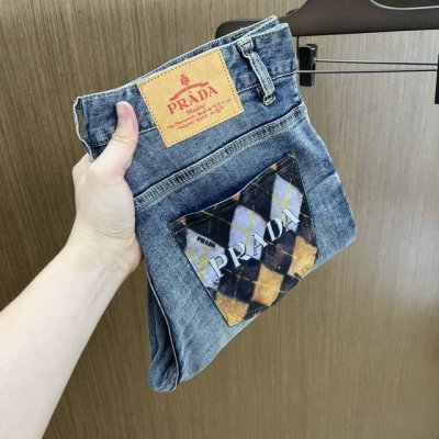 pd 高端独家发售 25Ss早春款超燃炸街系列之最牛仔裤 独家隆重推出 原版定制高端品质面料 版型修身剪裁 面料带弹力 微弹之 Lz上身舒适度超高 25春夏必爆