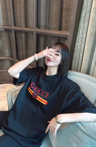 高品质 Gucci条纹双G情侣款短袖T 宽松版型 采用320克精梳纯棉面料 无敌质感 180 140斤上身L宽松 女生穿M即可 颜色 黑色 尺码 M L Xl