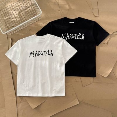 maison Margiela 马吉拉 泼墨字母印花短袖 887 面料采用280G双纱爽滑棉，双纱的质感加上爽滑手感，面料整体重磅舒适，细节还原原版一比一 设计