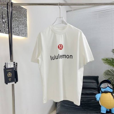 Lululemon露露乐蒙 2025新款T恤 爆款首选面料全新升级 采用高克重布料 洗完水260克 不缩水不变形 上身阔挺效果极佳 且舒适柔软质感十足 廊型版型