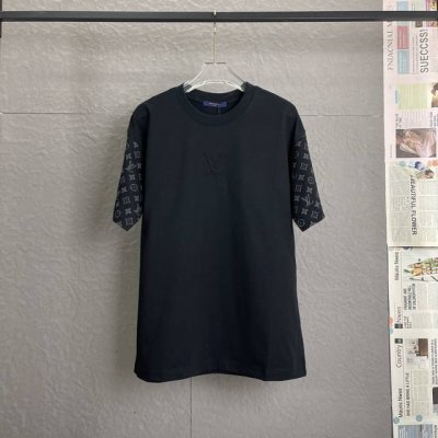 A70 Louis Vuitton路易威登Lv 采用300足克面料 两边袖子植绒发泡工艺 胸口发泡刺绣 宽松版型 男女同款短袖 独家专供新款原单休闲短袖 高端定