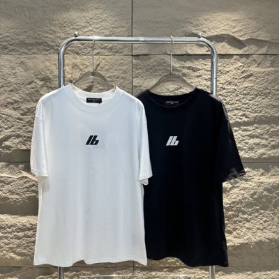 Balenciaga 巴黎世家 Fall运动系列-Cardlb出席走秀款印花短袖 原版面料开发，官方专柜同款！ 螺纹定织定染无色差！采用通肩拉条工艺，百洗不变形