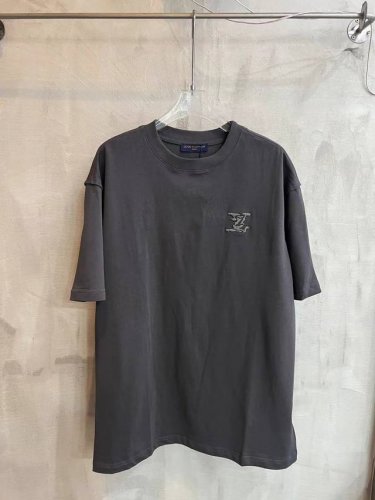 8809#25Ss Lv重工刺绣短袖T恤 黑色 白色 Xs S M L