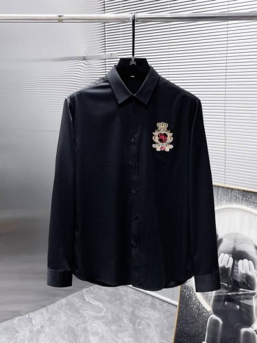 杜嘉班纳 Dg 2025Ss新款长袖 衬衫 衬衣 高端版本 专柜定制面料 透气舒适度高 细节无可挑剔 品牌元素设计理念 体现高品质 手感细腻柔软 呈现休闲裁剪