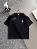 Yves Saint Laurent 圣罗兰* 2025春夏款上新 原高版本 面料采用270克高密度纯棉 不变形 不缩水 工艺介绍：双线走位 胸前立体压胶印花+