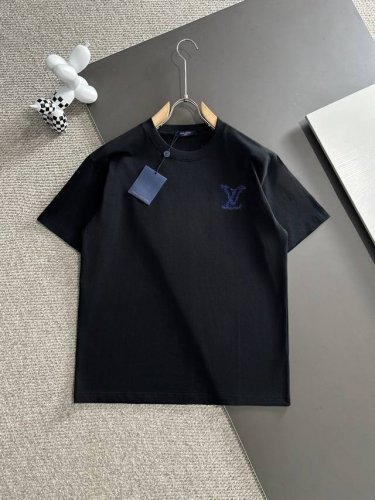 louis Vuitton* 2025春夏款上新 原高版本 驴家Lv 面料采用260克高密度纯棉 不变形 不缩水 工艺介绍：双线走位 前后进口万针精密梵文刺绣