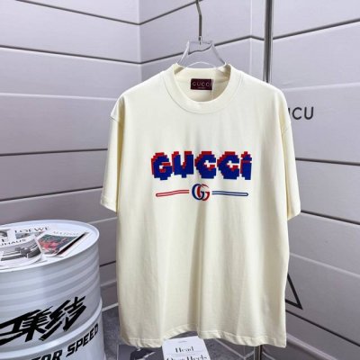 Gu* 古驰*2025春夏新款 胸前Gucci字母植绒工艺 短袖T恤 定制双纱平纹纯棉面料 男女同款 颜色 黑色 杏色 尺码 S 90-130斤 M 120-1