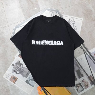 上新 纯原臻品 顶级复刻 Balenciaga 巴黎世家 新款做旧泼墨网点字母Logo印花短袖袖T恤 款号：68244 颜色：黑色 灰白 购入原版开模打造，全套