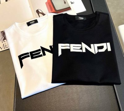 款号:F069 fendi 芬迪 25Ss 大师亲手设计潮牌新品印花圆领短袖T恤 春夏最新砖柜同步 Os落肩版型 - 260G双纱纯棉顶级面料 手感柔软 百分百