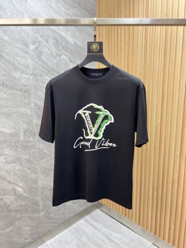 Versace 路范思哲 2025年春夏新品上新 三标齐全 丝光棉圆领短袖T恤 好货不用过多介绍 看细节 专柜码数 M-Xxxl 175 140建议L