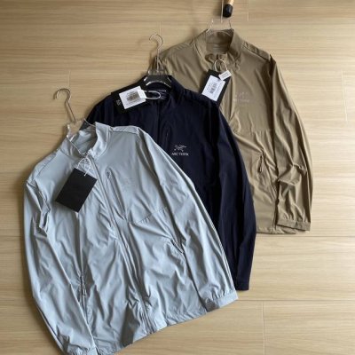 供 品质轻薄防晒始祖鸟 Arc'teryx 新款夏季男女同款超舒服立领宽松最新款液下两侧激光打孔透气立领轻薄皮肤衣！ 单层防晒衣！实测紫外线值0.5，有效防晒！