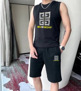 直 品牌 Givenchy纪梵希 2025春夏季新品背心套装 经典简约款式 任何人都可以轻松驾驶 进口定制丝光棉面料 手软舒适有型 吸汗透气 胸前经典品牌字母L