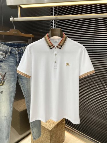 burberry- 巴宝莉 2025年春夏最新款Polo短袖，采用最新氨纶面料，耐水洗不易掉色，手感柔软、成分柔软舒适 经典设计风格 特殊定制 简单的裁剪方式拼