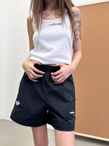 大王 ｜ 新款联名短裤，经典双标刺绣，大王阿迪联名款，男女同款，尺码Sml