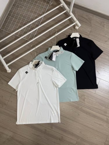 丶上新 迪桑特速干Polo衫 细节图 Descente迪桑特 春夏男士女士同款运动休闲翻领短袖Polo衫T恤 适宜春夏穿着的轻薄短袖 高品质运动属性面料制成，触
