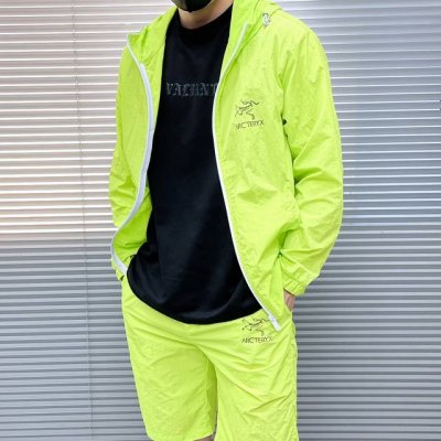 始祖鸟 2025夏季防晒衣短裤套装，海外专柜同步 轻薄高品质面料奢华高级定制 任何人都可以轻松驾驭，客供进口聚纤维面料 手软舒适有型 吸汗透气 ，外贸公司订单，