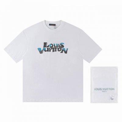 V158 louis Vuitto*2025最新款短袖T恤 材质:采用高版本300G双纱精梳棉 尺寸:S M L Xl 颜色: 黑 白