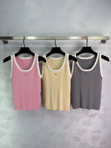 Chane*沙滩春夏新品 撞色修身针织背心 金属装饰设计百搭减龄又时髦 少女穿搭修身版型不挑人上身巨显瘦 3色36.38.40三个码 T226B