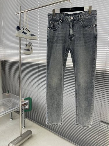 Bc 25Ss春夏蓝底灰牛 官网爆卖牛仔裤 完美品相 男士时髦蓝系潮流不俗经典百搭色 弹力Sime版型 丹宁牛仔裤 专柜代购品质 五金配件奢华感十足 厚薄程度正