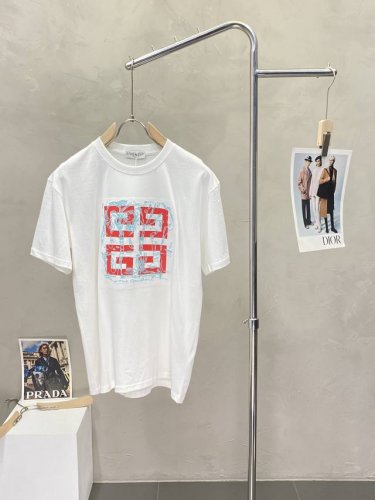 givenchy纪梵希独家专供新款原单男士休闲短袖 高端定制 高端版本 时尚百搭爆款进口面料 手感超柔软细腻 穿着亲肤舒适 高端精品 代工厂P精细做工 上身非常
