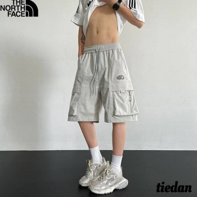 北面The North Face 夏季新款，男士松紧腰百搭休闲户外品质轻薄工装休闲短裤，男士五分裤工装裤！ 上身凉爽不沾身 腰部为松紧带设计 大小可调 松紧自如