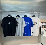 Balenciag*巴黎世*25S新款T恤.男女同款推荐！高克重300G纯棉面料，柔软舒适.透气吸汗.上身舒适.轻松驾驭......胸前后背采用5D热胶浮雕印烫