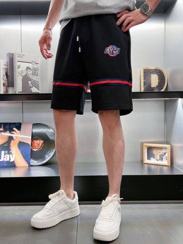 gucci 古奇 2025Ss贸易渠道货品.休闲运动短裤 无从释怀的经典款,休闲时尚感略带锋利.精简的比例化裁剪铸就随性百搭 客供毛圈棉面料,区别于传统的针织棉
