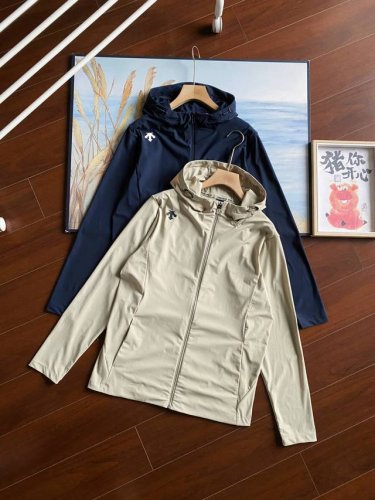 上新# 高品质 性价比超高！ 2025迪桑特Descente综训防晒服，重新定义了轻薄与防护的边界。超轻量化设计，薄如蝉翼，却拥有Upf80+的卓越防晒能力，为
