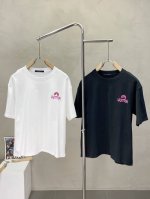 Louis Vuitton路易威登独家专供新款原单男士休闲短袖 高端定制 高端版本 时尚百搭爆款进口面料 手感超柔软细腻 穿着亲肤舒适 高端精品 代工厂p精细做