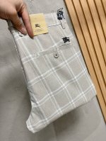 Burberry 巴宝莉 新款来袭2620春夏新款新品 专柜有售 实体店极品休闲裤专柜原版1:1好货，适合各个年龄段。市场最高版本的欧洲进口面料。舒适柔软亲肤，