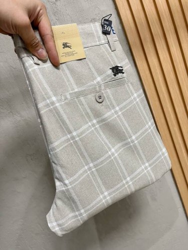 Burberry 巴宝莉 新款来袭2620春夏新款新品 专柜有售 实体店极品休闲裤专柜原版1:1好货，适合各个年龄段。市场最高版本的欧洲进口面料。舒适柔软亲肤，