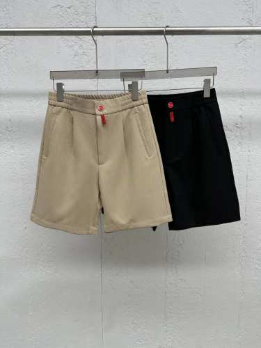 新品 贸易公司渠道货，意大利原厂出品，经典奢华之作！！2025春夏新款Kiton奇顿男士经典红色标签装饰客供进口棉麻抽绳短裤休闲五分裤！其面料采用了精心挑选的客
