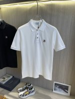 Burberry巴宝莉 2025春夏新款polo衫商务休闲翻领短袖T恤，精致合体的剪裁版型衬托出了极简主义的设计风格，把优雅风展露的一览无余！高克重260G纯棉