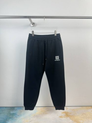 纪梵希 Ss秋冬新款男生直筒裤长裤时尚休闲裤，高端版本！客供定制面料 透气舒适度高，细节无可挑剔，品牌元素设计理念，刺绣字母工艺体现高品质。手感细腻柔软！呈现休