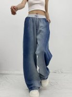 上新 valen * 华伦天奴 2025织带螺纹拼接渐变色牛仔裤 定制Yb斜纹棉牛仔材质 烫钻工艺处理 呈现立体图案 高雅显气质 渐变色直筒长裤剪裁 后腰处线条