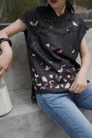 爆款翻单出货 香云纱定位蝴蝶刺绣上衣 面料：100桑蚕丝 尺码：S-Xxl