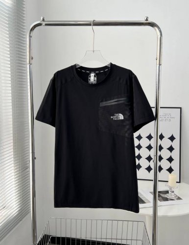 806# The North Face 北面圆领轻量化系列的冰丝运动短袖T恤 户外飞禽单品！ 性价比一步到位！！！ 用的都是功能性面料！ 轻量化 速干 透气！